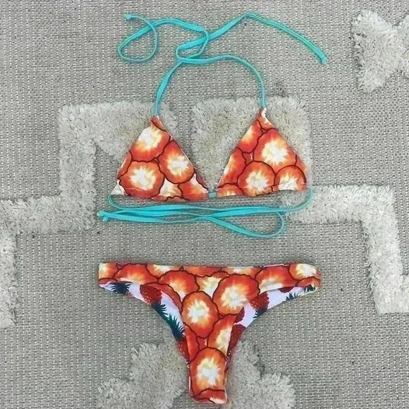 NWOT🍍Pineapple Print Reversible Bikini - Picture 2 of 8